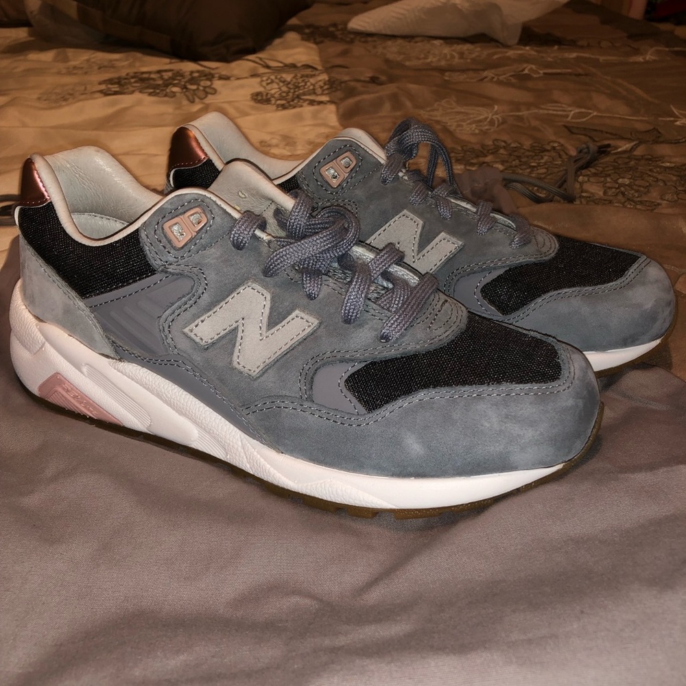 New Balance 580 Sneakers